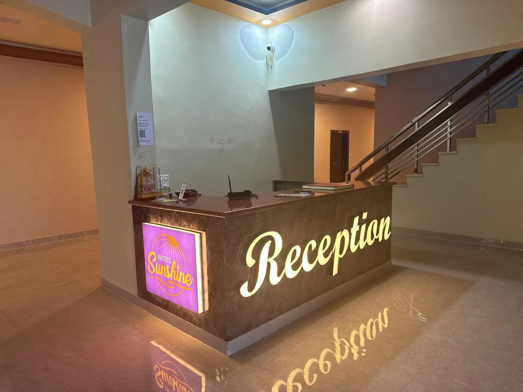Hotel Sunshine reception desk